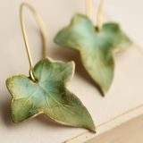 Boucles d'oreilles vintage en forme de feuilles vertes