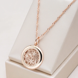 Collier doré élégant