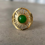 Bague vintage en or avec pierre verte