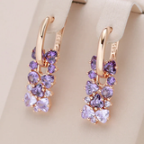 Boucles d'oreilles élégantes en zircone violette