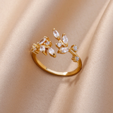 Bague feuille en zircone dorée