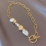 Collier vintage en perles dorées