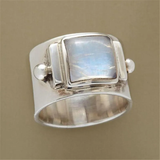 Bague vintage en pierre de lune et cubic zirconia