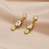 Boucles d'oreilles élégantes avec incrustation de cristaux