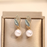 Boucles d'oreilles en perles à feuilles élégantes