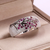Bague vintage en argent incrustée de zircone violette