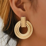 Boucles d'oreilles mandala creuses dorées élégantes
