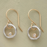 Boucles d'oreilles vintage en or et argent avec zircone