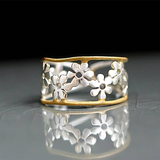Bague irrégulière en forme de marguerite creuse