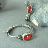 Boucles d'oreilles vintage en argent avec pierre rouge