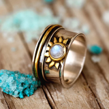 Bague soleil vintage en pierre blanche