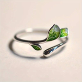 Bague vintage avec feuille émaillée verte
