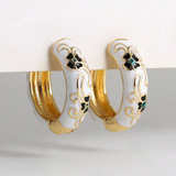Boucles d'oreilles créoles vintage en émail blanc