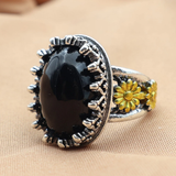 Bague vintage en argent avec incrustation de pierre noire