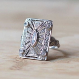 Bague vintage carrée en argent brillant