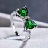 Émeraude Élégante™ | Bague raffinée en matière précieuse