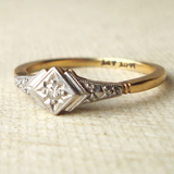 Bague vintage en verre doré en forme d'étoile