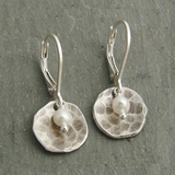Boucles d'oreilles vintage en argent avec perles rondes
