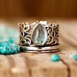 Bague creuse vintage incrustée de cristal