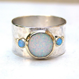 Bague vintage en argent et opale