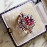 Bague vintage en grenat, cristal et zircone