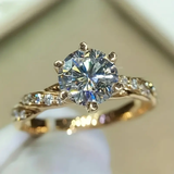 Bague vintage incrustée de zircone brillante