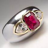 Bague vintage en cristal rouge et zircone