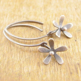 Boucles d'oreilles vintage en argent en forme de fleur