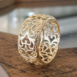 Bague vintage creuse en or avec motif lierre
