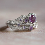Bague vintage en argent avec pierre violette