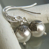 Boucles d'oreilles vintage en forme de fleur et perles