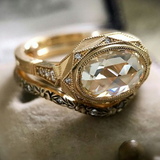 Bague vintage ovale en verre doré