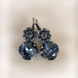 Boucles d'oreilles vintage en verre bleu à motif floral