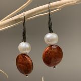 Boucles d'oreilles vintage en pierre rouge et perle
