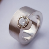 Bague vintage épaisse en argent et cristal