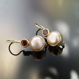 Boucles d'oreilles vintage en perles et cristal rouge