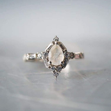 Bague vintage en pierre de lune Starlight