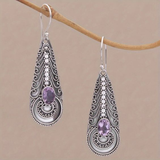 Boucles d'oreilles pendantes vintage en verre violet