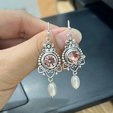Boucles d'oreilles pendantes vintage en verre et perles
