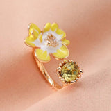 Bague ouverte vintage à motif floral jaune et pierre précieuse dorée