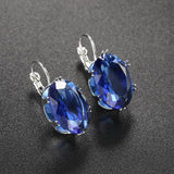 Boucles d'oreilles classiques en pierres précieuses bleues