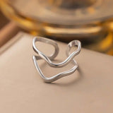Bague ouverte sculpturale en argent ondulé