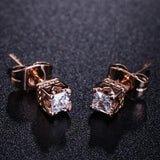 Boucles d'oreilles couronne en cristal taille princesse en or rose