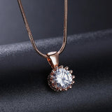 Collier pendentif classique en or rose taille ronde