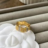 Bague ajustable rétro en or avec diamant et bande géométrique
