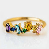 Bague vintage en or avec cristal arc-en-ciel