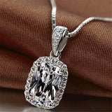 Collier vintage en argent avec cristal taille coussin