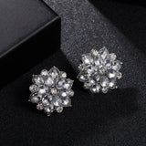 Boucles d'oreilles vintage en argent avec cristaux floraux