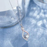 Collier en argent torsadé et cristal