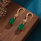 Boucles d'oreilles classiques en or et calcédoine verte naturelle